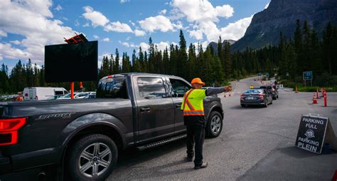 lake louise ski parking|Parking in the Lake Louise area